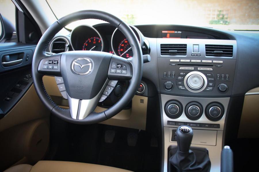  Mazda3 2010 года  (фото 26 из 59)